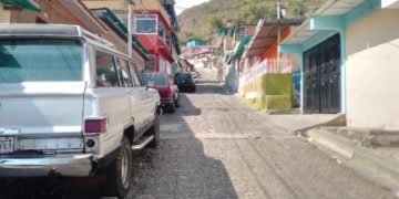 Calle Valera del Barrio “El Milagro” clama un plan de asfaltado para el 2024