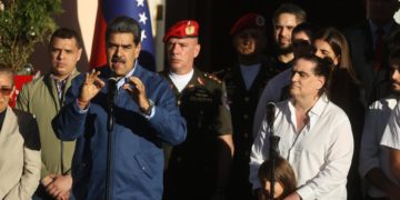 Nicolás Maduro recibe en el palacio presidencial a Alex Saab, tras su liberación en EE.UU.
