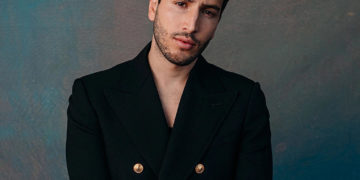 La fundación de los premios Latin Grammy anuncia la beca Sebastián Yatra 2024