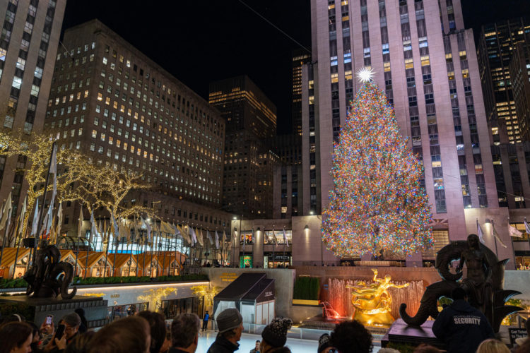 La Navidad en Nueva York es solo un árbol decorado