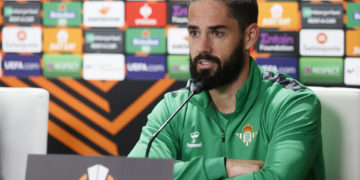 Isco renueva con el Betis hasta junio de 2027