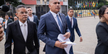 Opositores comienzan a pedir la revisión de sus inhabilitaciones políticas en Venezuela