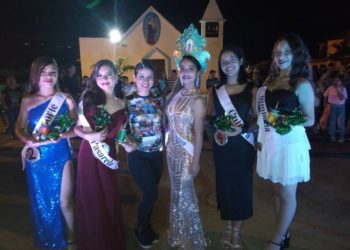 Hallacazo bellavistero eligió a su reina y novia más longeva de la comunidad
