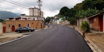 Emastru “por fin” le hace un cariñito a la vía de Santo Domingo