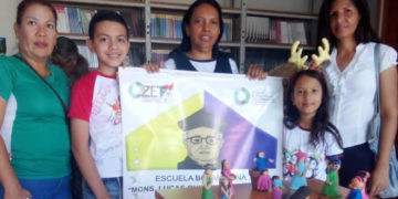 Instalada exposición colectiva de pesebres artesanales en el Ateneo de Valera