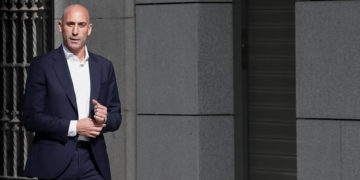 La Audiencia Nacional propone juzgar a Rubiales por el beso no consentido a Jenni Hermoso