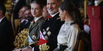 La princesa Leonor da un nuevo paso al frente con su estreno en la Pascua Militar española
