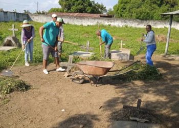 Limpiado el Cementerio del Kilómetro Veintitrés