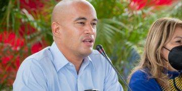 Gobierno asegura que se mantendrá en la mesa de diálogo con la oposición