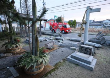 Japón reporta al menos 48 muertos debido al terremoto en su costa occidental