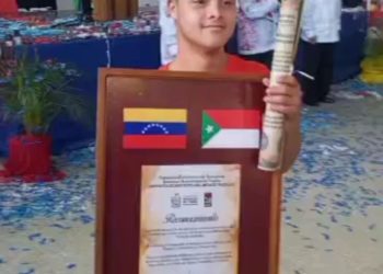 Atleta especial boconés recibió reconociendo del gobernador