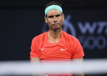 Nadal cae eliminado en Brisbane ante Thompson tras desperdiciar tres bolas de partido