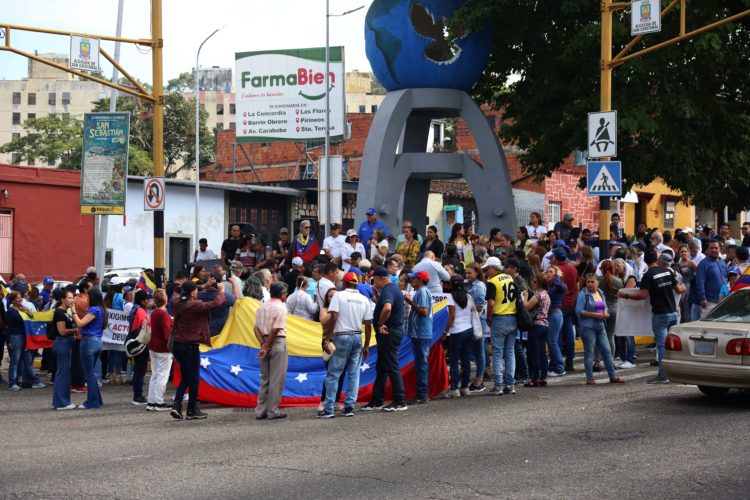 Facortes de oposiciòn se reunieron en plaza Daniel Tinoco de San Cristóbal. Fotos: Carlos Eduardo Ramìrez