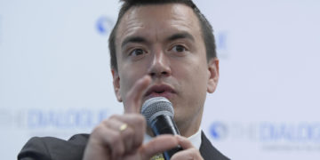 El Gobierno de Ecuador rechaza la inhabilitación de María Corina Machado