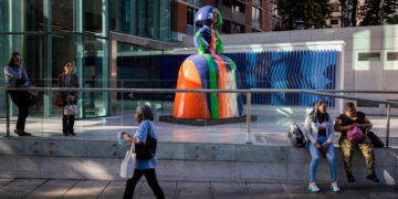 Las meninas del artista venezolano Antonio Azzato toman las calles de Caracas