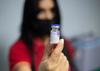 Academia de Medicina venezolana pide al Gobierno adquirir vacunas ante variante de covid-19