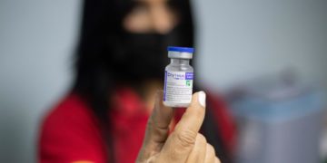 Academia de Medicina venezolana pide al Gobierno adquirir vacunas ante variante de covid-19