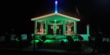 Frontera/ Iluminadas 12 aldeas y el casco central de Rafael Urdaneta