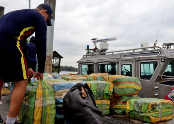 Incautan en Colombia un semisumergible con 795 kilos de cocaína, el primero de este año