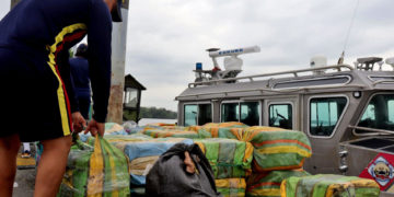 Incautan en Colombia un semisumergible con 795 kilos de cocaína, el primero de este año