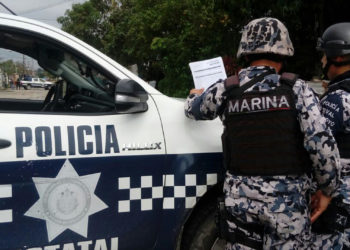 Hallan cuerpos desmembrados en camionetas con mensajes del Cártel Jalisco en México