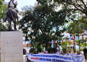Trujillo | Universitarios respaldan lucha docente reivindicativa