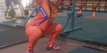 Selección nacional de levantamiento de pesas se entrena en Mérida
