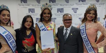Politécnico Santiago Mariño otorga beca de estudio integral a la nueva reina de San Sebastián