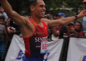 Emmanuel Hernández y Yeisy Alvarez dominaron la Maraton de San Sebastián