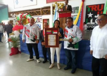 Gerardo Márquez: «Ustedes cuentan con un gobernador deportista»