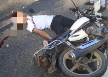 Tres lesionados en choque de motos en Pampán