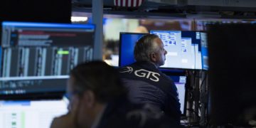 Caen los activos argentinos, tras la eliminación del paquete fiscal de la ‘ley ómnibus’ de Milei