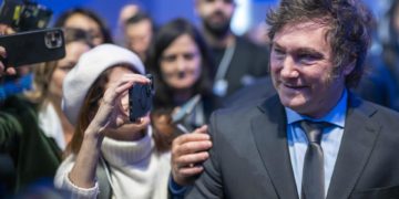 Milei llamó «héroes» a empresarios en Davos y afirmó que el «Estado es el problema»