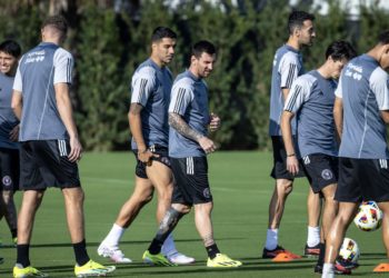 Luis Suárez: “Messi, Alba, Busquets y yo soñábamos con retirarnos en el Barcelona”