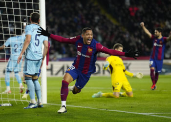 1-0. Vitor Roque da un respiro a Xavi
