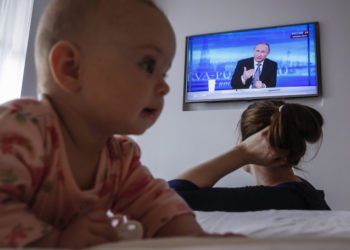 Los bebés que ven televisión pueden tener más riego de conductas sensoriales atípicas