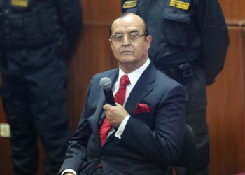 Vladimiro Montesinos es condenado a más de 19 años de cárcel por matanzas de 1992 en Perú