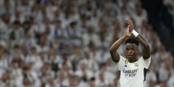 Vinícius vuelve como titular