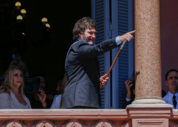 Milei y sus ministros se reúnen en la Casa Rosada e insisten en su plan de austeridad
