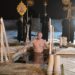 Putin se zambulle en agua helada en la Epifanía ortodoxa