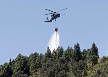 Una treintena de incendios forestales activos afectan nueve departamentos de Colombia y la capital
