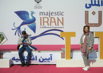 Irán trata de impulsar su industria turística con exenciones de visas e “influencers”