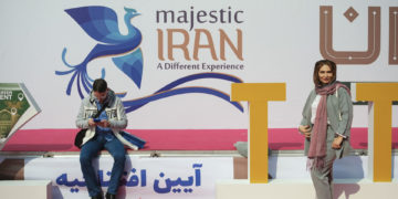 Irán trata de impulsar su industria turística con exenciones de visas e “influencers”