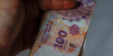 El Gobierno argentino ratifica su intención de no intervenir los precios pese a la inflación