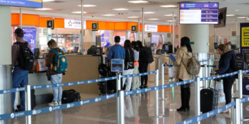 Ecuador abre el primer punto en Latinoamérica de Red Atenas contra documentos falsos de viaje