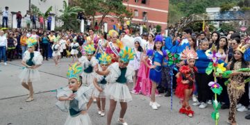 Trujillo capital vive con alegría los Carnavales Turísticos 2024