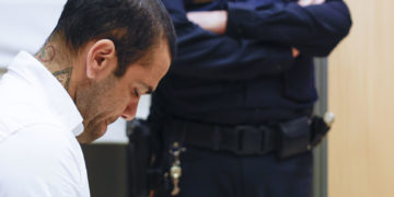 Hacienda debe devolver 1,2 millones a Dani Alves, dinero con el que pedirá su libertad