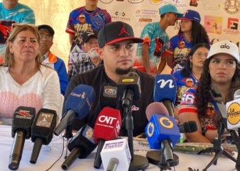 El tachirense autor del no hit no run cree que deben mejorar las condiciones de los estadios de beisbol de Venezuela