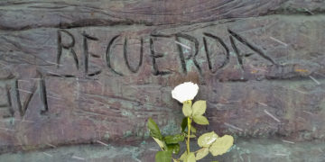 La familia de Navalni exige a Putin la entrega del cadáver del opositor