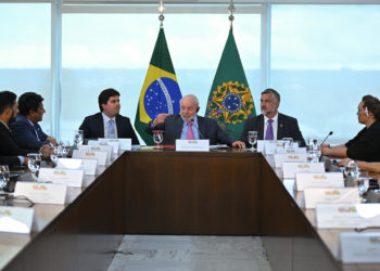 Lula recibe a la FIFA y afirma que Brasil está capacitado para albergar el Mundial de 2027